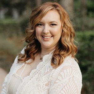 Meet your Posher, Nora